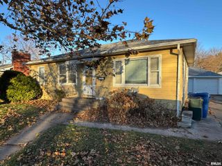 1925 N MICHIGAN Avenue, Davenport, IA 52804