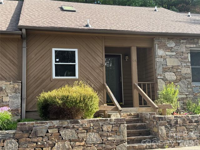 44 Sagebrush Circle, Etowah, NC 28729
