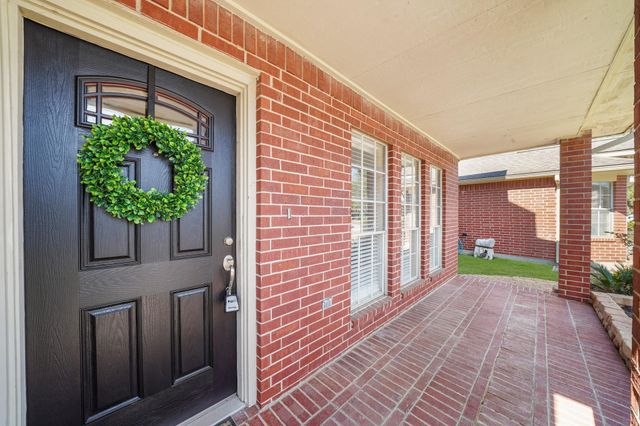 26907 Castlecliff Lane, Kingwood, TX 77339