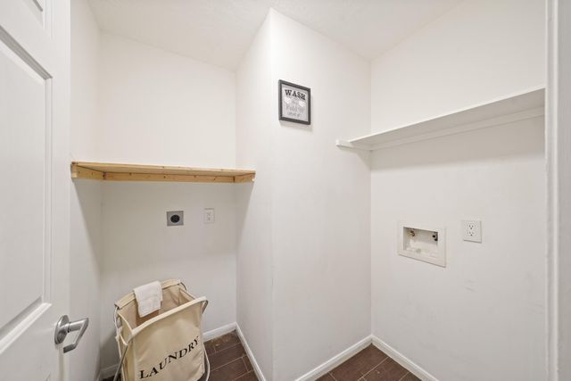 26907 Castlecliff Lane, Kingwood, TX 77339