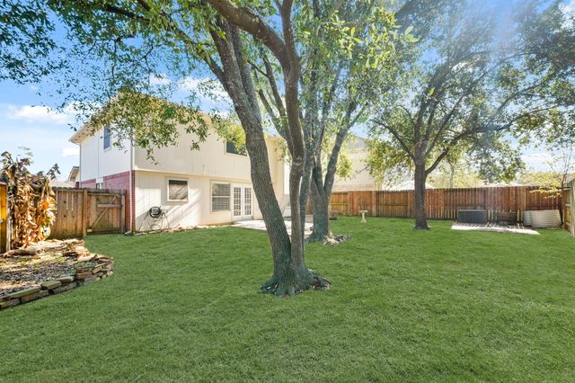 26907 Castlecliff Lane, Kingwood, TX 77339