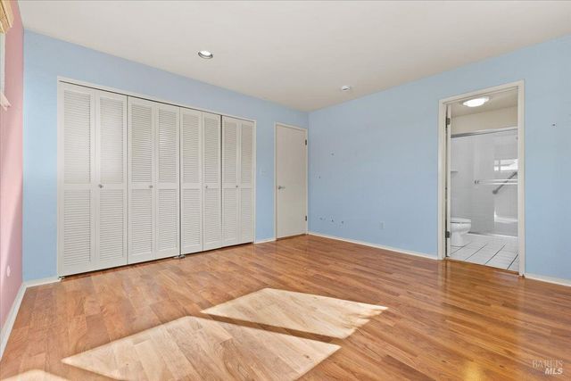 6 Glengreen St, Santa Rosa, CA 95409