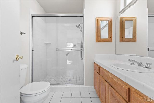 6 Glengreen St, Santa Rosa, CA 95409