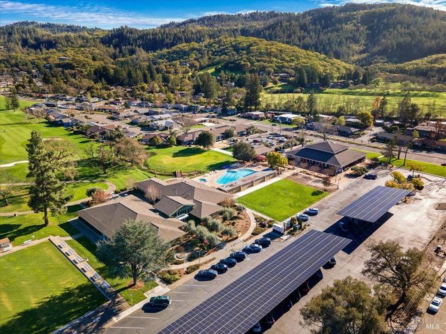 6 Glengreen St, Santa Rosa, CA 95409