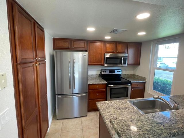 43376 Cook Street 202, Palm Desert, CA 92211