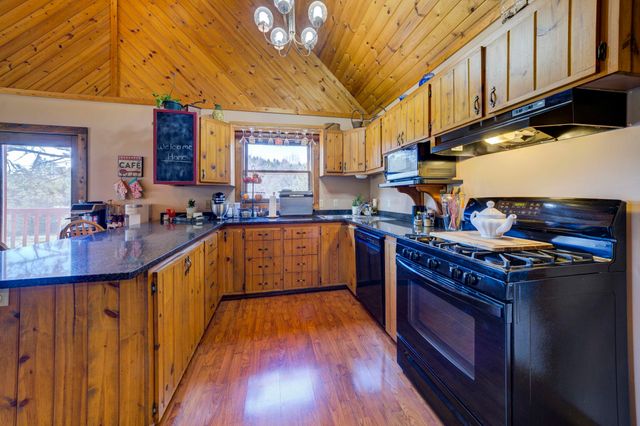 7556 Kingsley Road, Paradise Twp, MI 49649