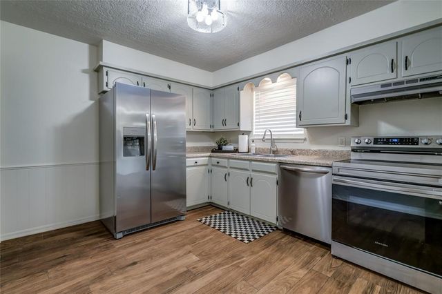 1313 Keystone Lane, Norman, OK 73071