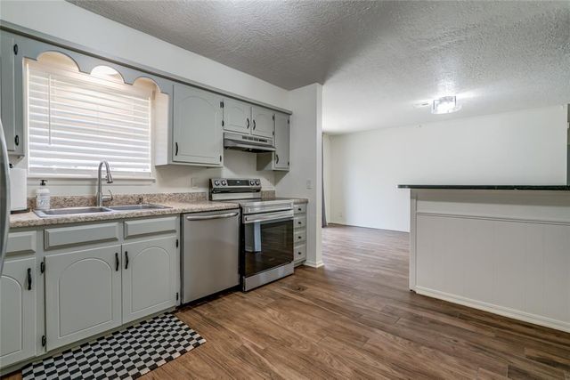 1313 Keystone Lane, Norman, OK 73071