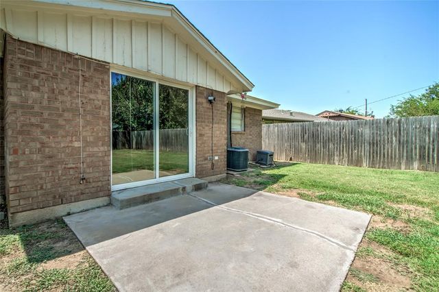 1313 Keystone Lane, Norman, OK 73071