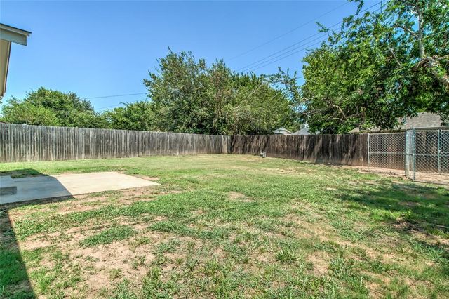 1313 Keystone Lane, Norman, OK 73071