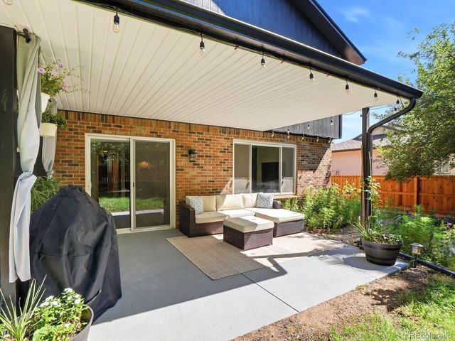 7551 S Madison Cir, Centennial, CO 80122