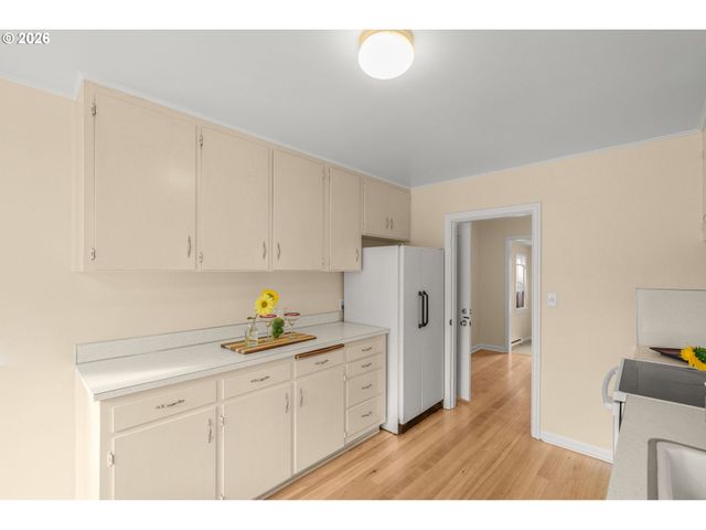 95 Se 87TH Ave, Portland, OR 97216