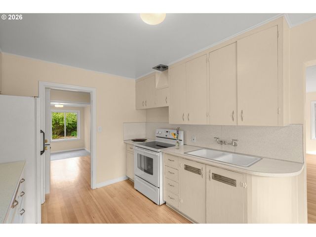 95 Se 87TH Ave, Portland, OR 97216