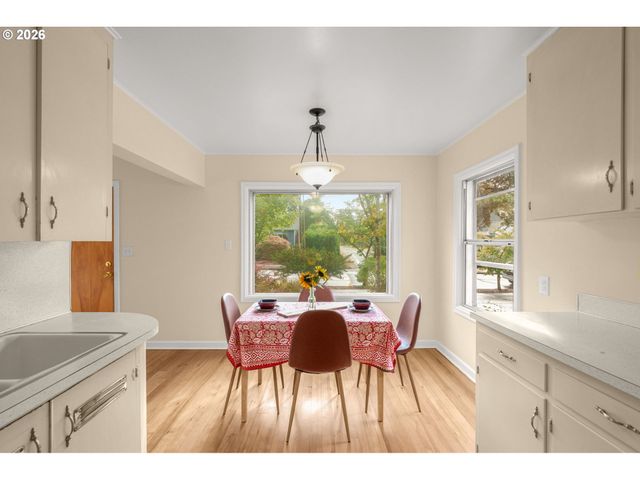 95 Se 87TH Ave, Portland, OR 97216