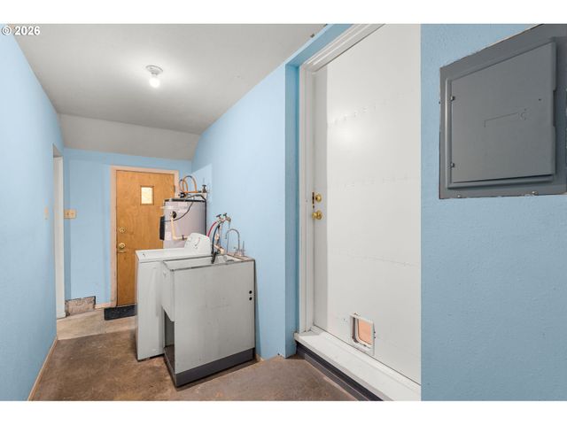 95 Se 87TH Ave, Portland, OR 97216