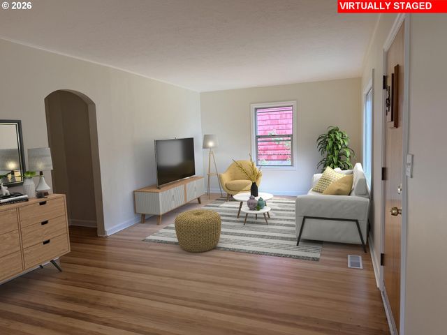 95 Se 87TH Ave, Portland, OR 97216