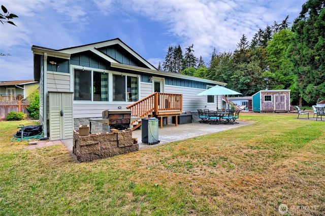 21 NE Shore Place, Tahuya, WA 98588