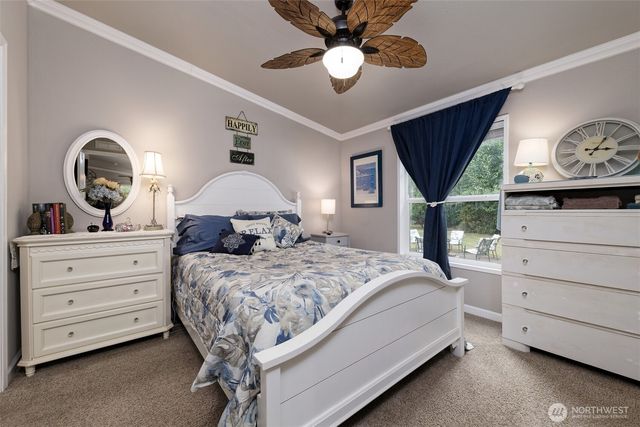 21 NE Shore Place, Tahuya, WA 98588