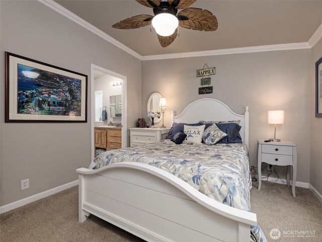21 NE Shore Place, Tahuya, WA 98588