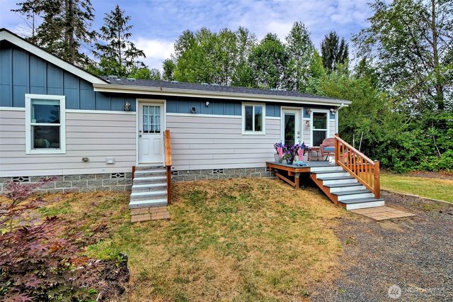 21 NE Shore Place, Tahuya, WA 98588