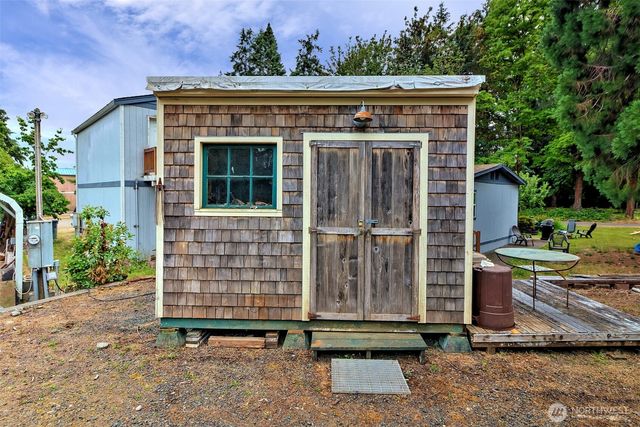 21 NE Shore Place, Tahuya, WA 98588
