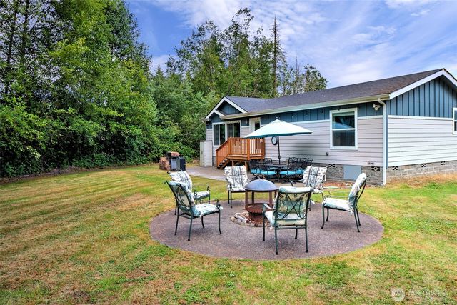 21 NE Shore Place, Tahuya, WA 98588