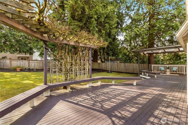 13830 173rd Avenue NE, Redmond, WA 98052