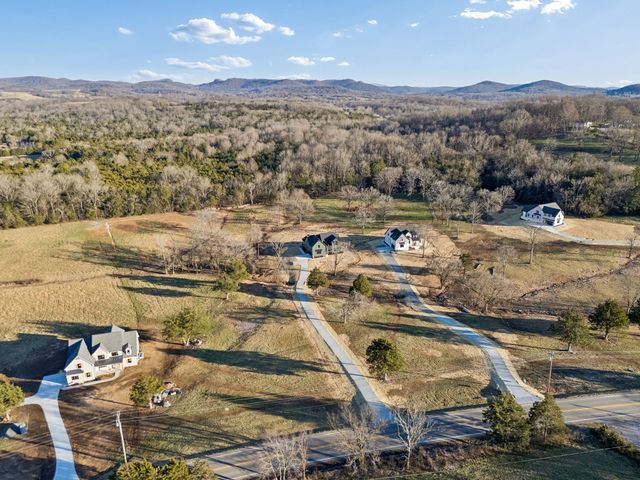 13645 Cainsville Rd, Lebanon, TN 37090
