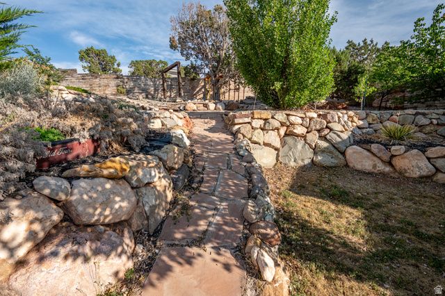 48 S CIMARRON CIR, Cedar City, UT 84720