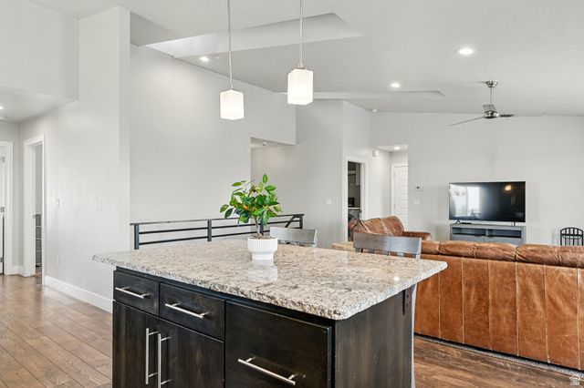 48 S CIMARRON CIR, Cedar City, UT 84720