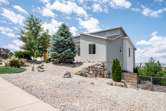 48 S CIMARRON CIR, Cedar City, UT 84720