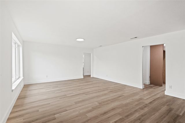 7734 Bruton Road, Dallas, TX 75217