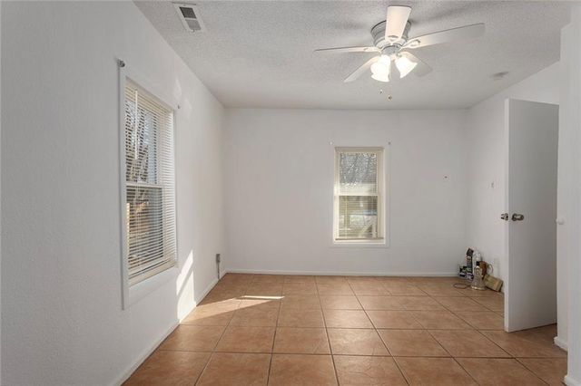 808 S Mills Street, Independence, MO 64050