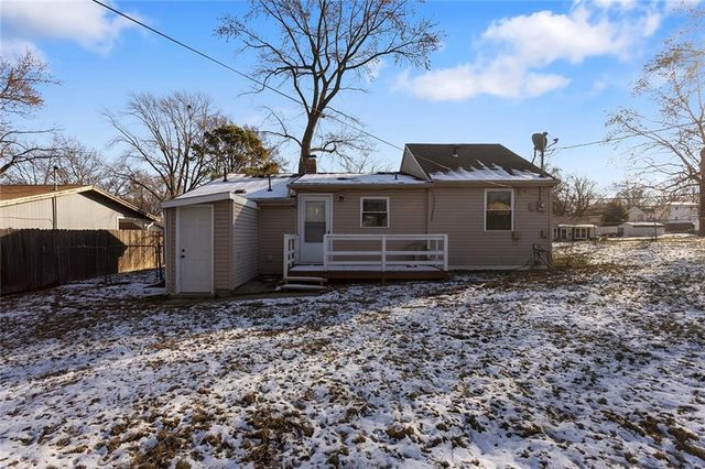 808 S Mills Street, Independence, MO 64050