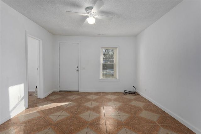 808 S Mills Street, Independence, MO 64050