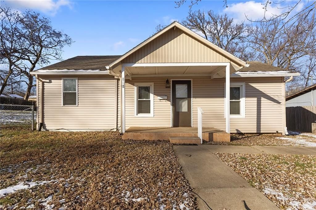 808 S Mills Street, Independence, MO 64050