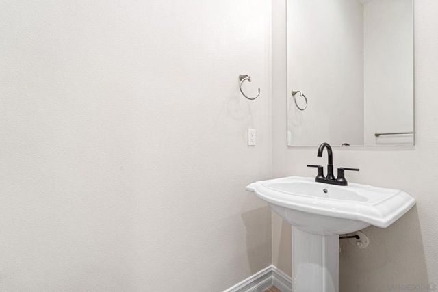 12635 Via Vigneto, Lakeside, CA 92040