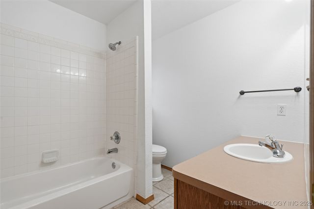 10720 E 119th Street N, Collinsville, OK 74021