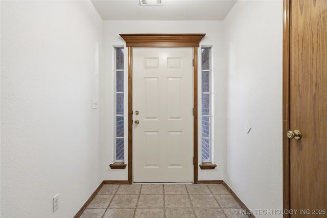 10720 E 119th Street N, Collinsville, OK 74021