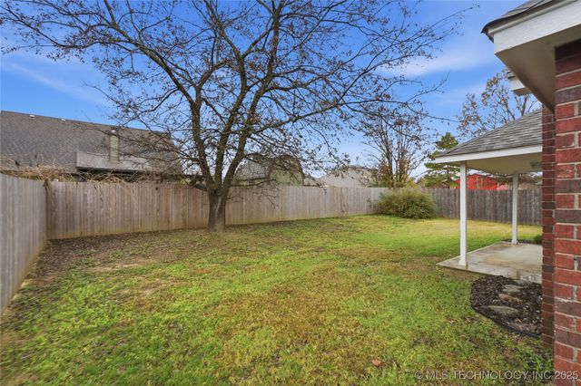 10720 E 119th Street N, Collinsville, OK 74021