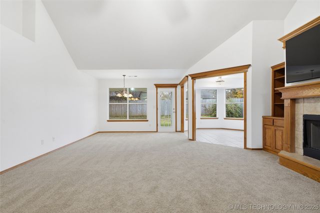 10720 E 119th Street N, Collinsville, OK 74021