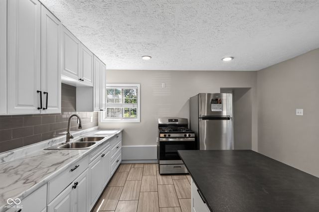 3301 Auburn Drive, Indianapolis, IN 46224