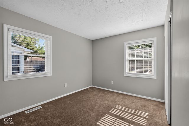 3301 Auburn Drive, Indianapolis, IN 46224