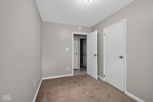 3301 Auburn Drive, Indianapolis, IN 46224
