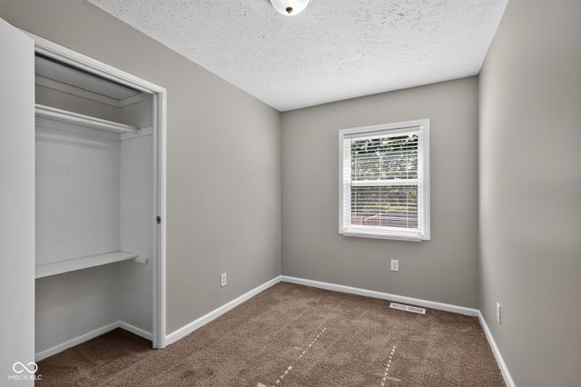 3301 Auburn Drive, Indianapolis, IN 46224