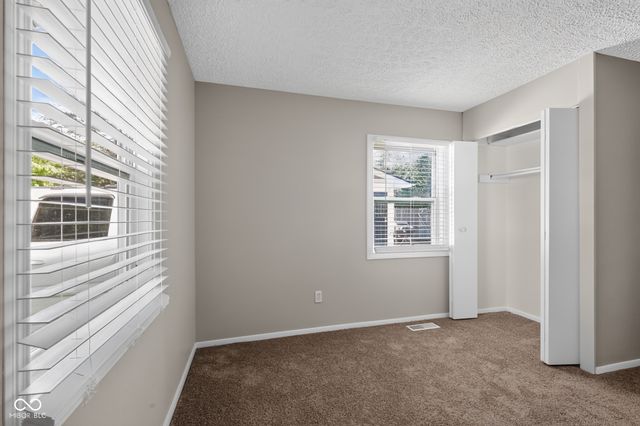 3301 Auburn Drive, Indianapolis, IN 46224