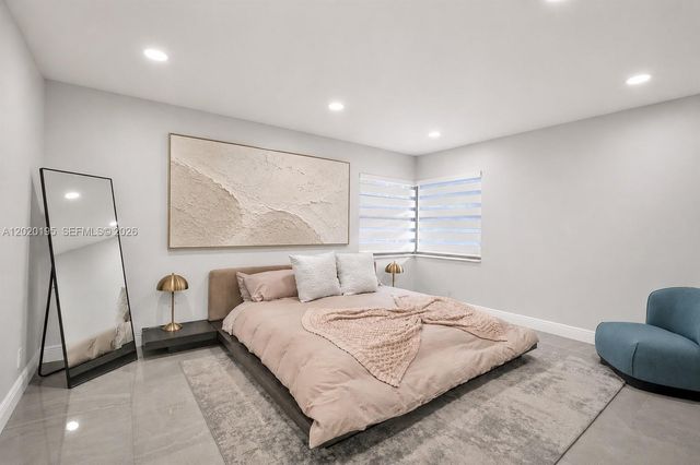 136 Greens Road, Hollywood, FL 33021