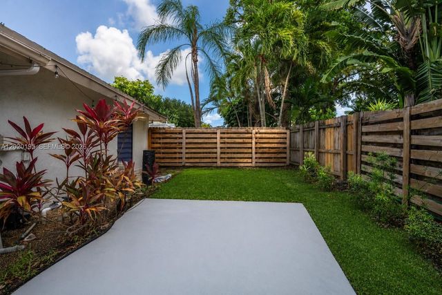 136 Greens Road, Hollywood, FL 33021