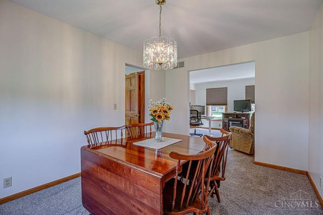 2405 Smith Road, Hamilton, OH 45013