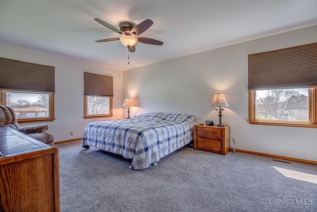 2405 Smith Road, Hamilton, OH 45013